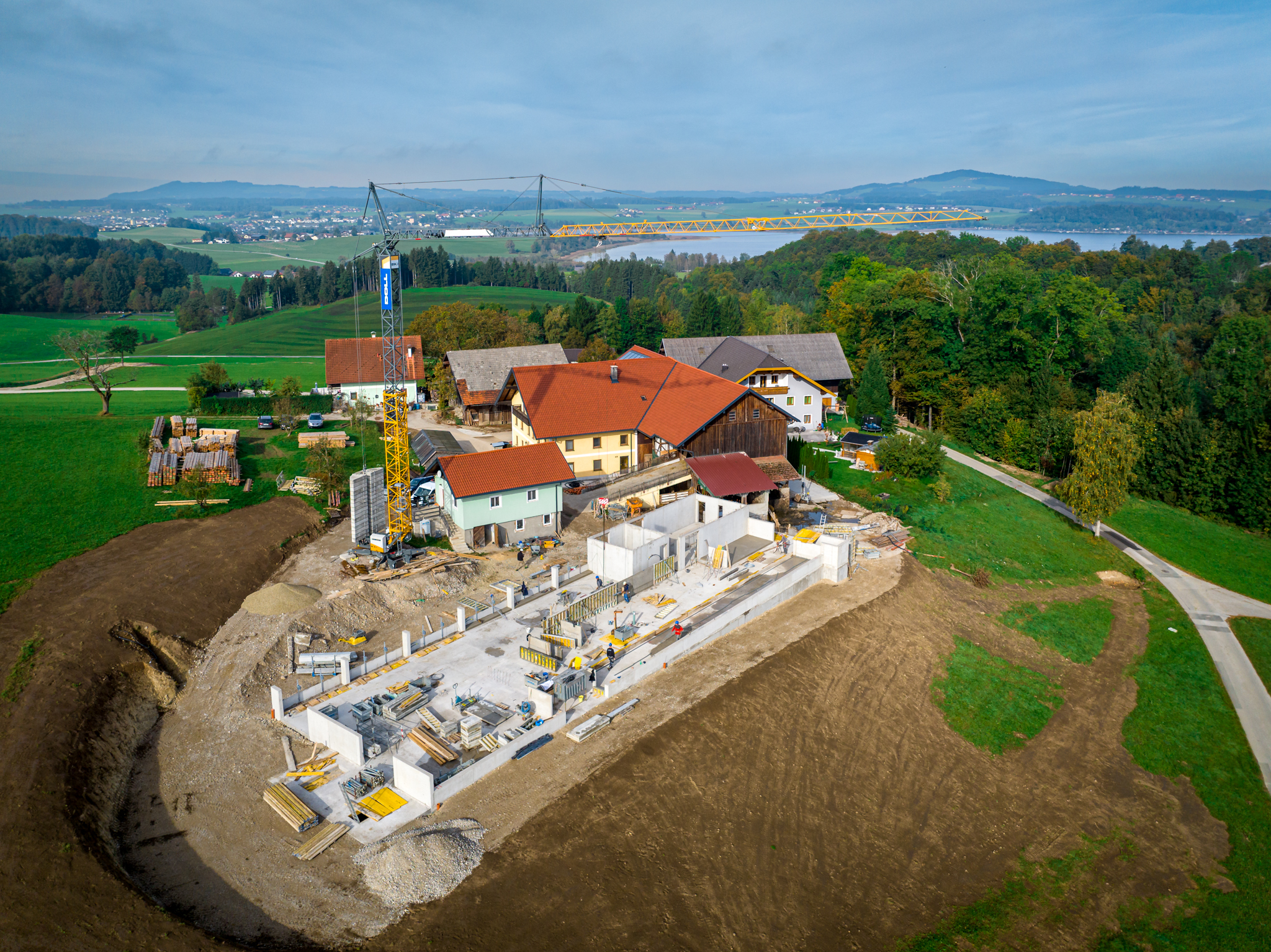 Doll Baustelle Drohne mit See B WEB