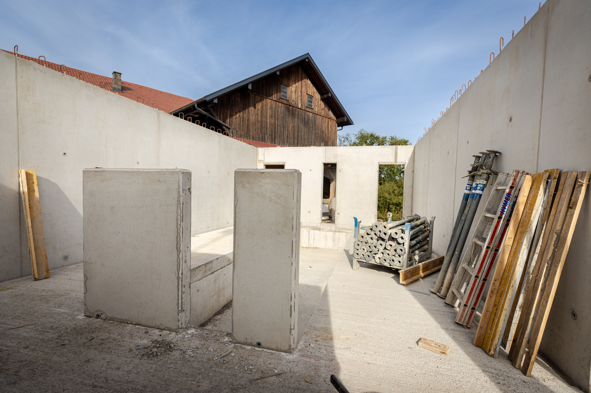 Doll Baustelle Rohbau WEB